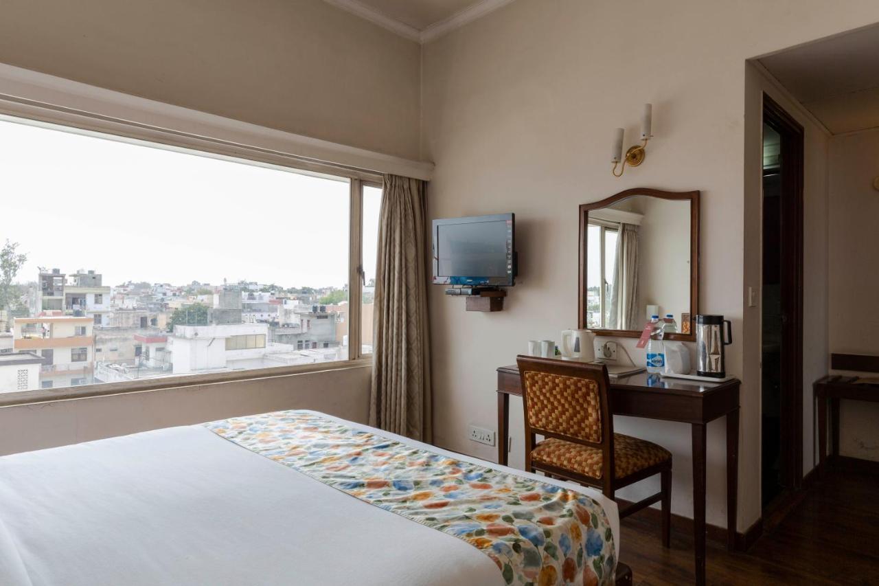 Hotel Crystal Palace Mirát Kültér fotó