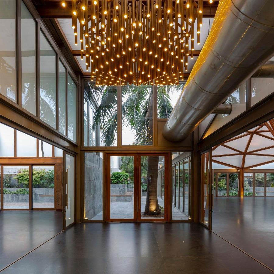 Hotel Crystal Palace Mirát Kültér fotó