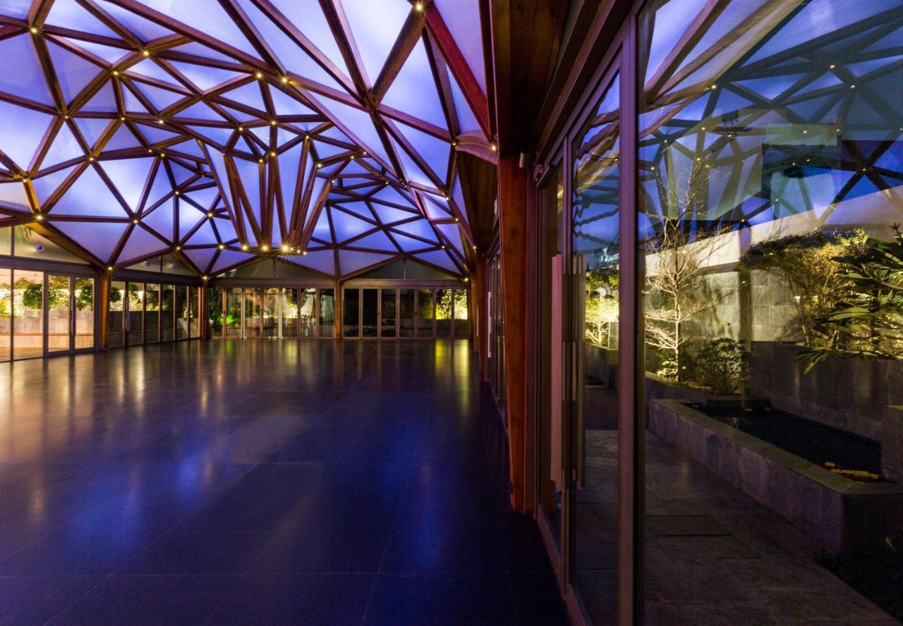 Hotel Crystal Palace Mirát Kültér fotó