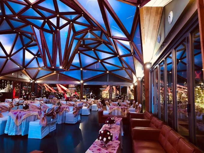 Hotel Crystal Palace Mirát Kültér fotó